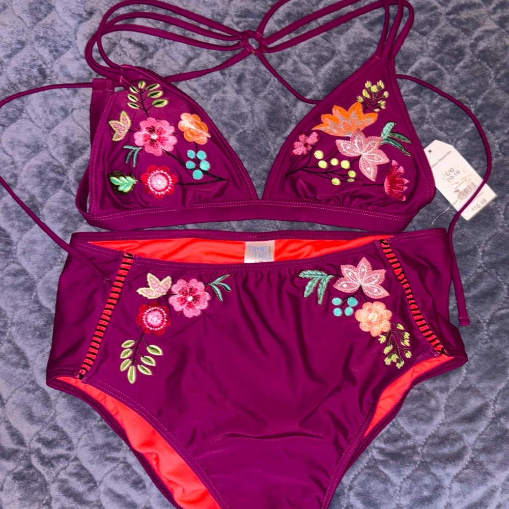Time and Tru 2-Piece Set